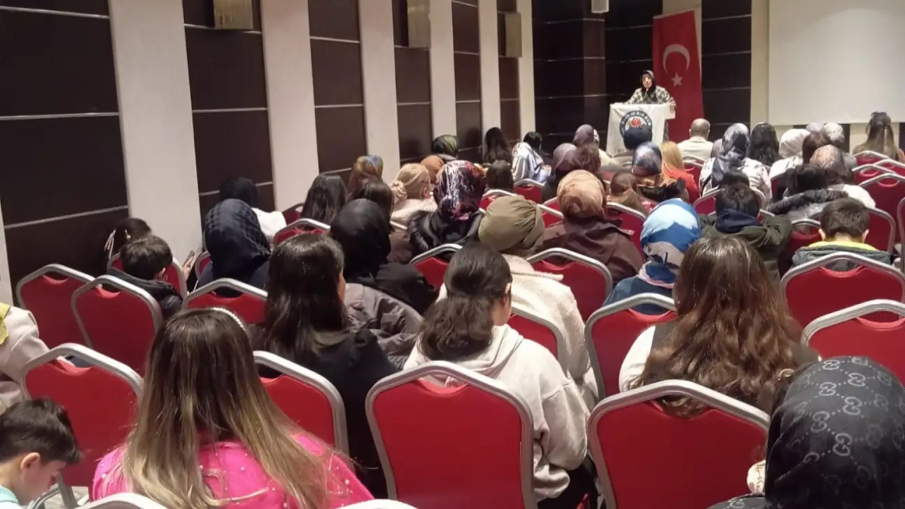 Eğitim Bir-Sen Kadın Kolları Siirt'te bir araya geldi