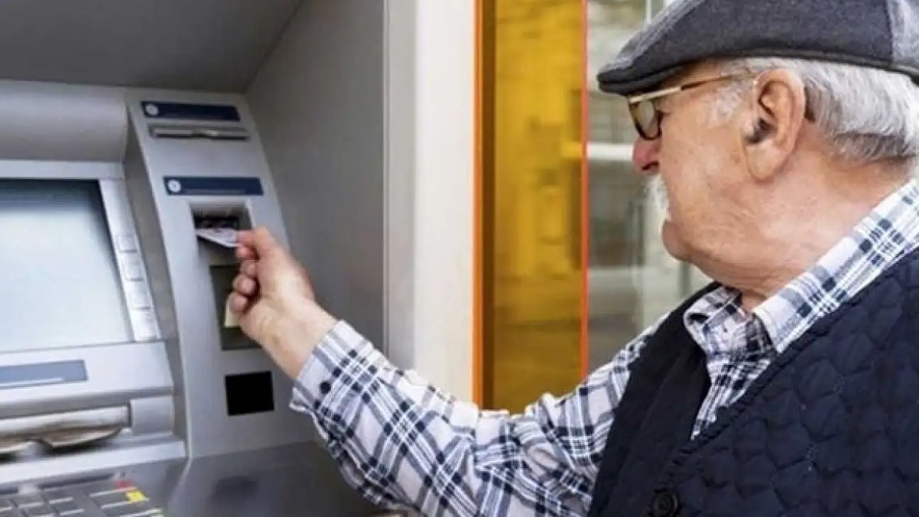 Emekli maaş farkları ne zaman ödenecek? SGK tam tarih verdi