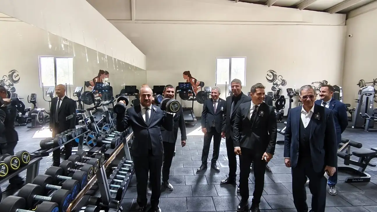 Eruh'ta Yeni Spor Tesisi Hizmete Hazırlanıyor