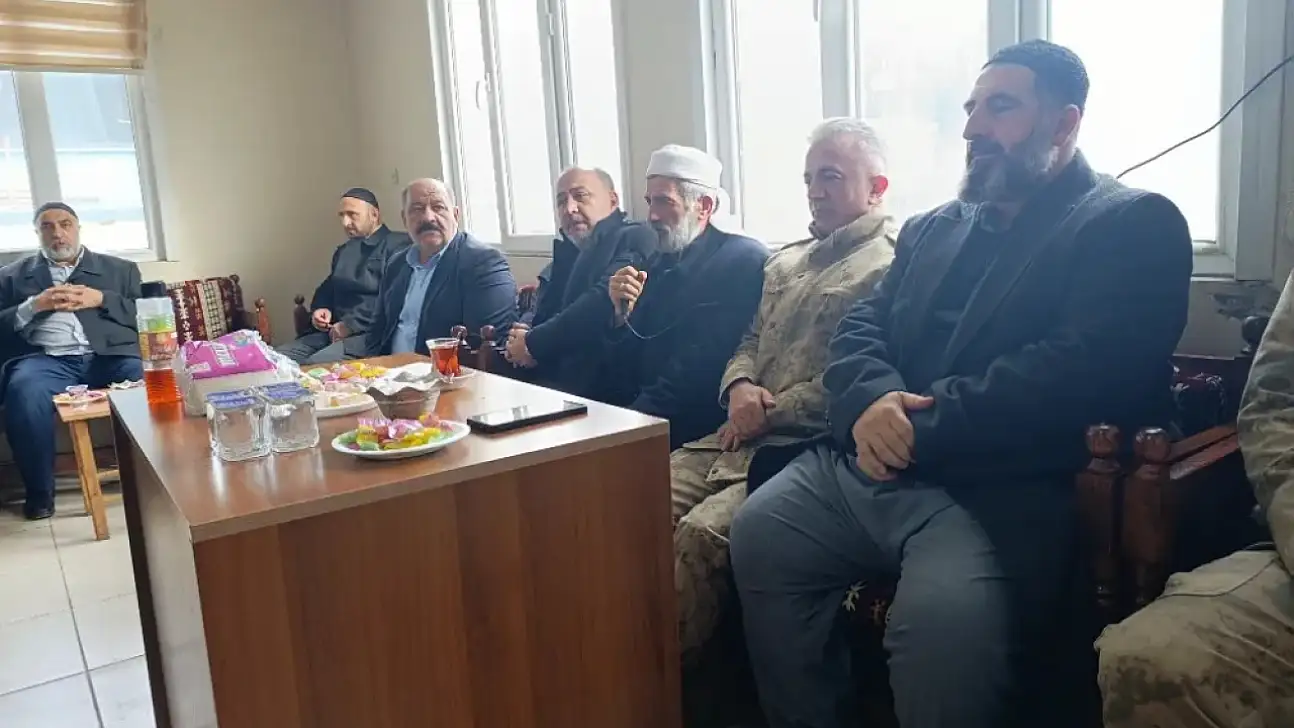 İş insanı Seyithan Solmaz, Baykan'da taziye ziyaretine katıldı