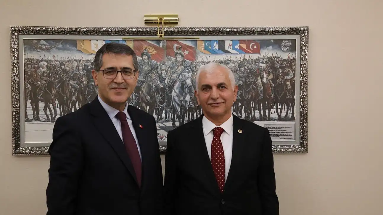 Milletvekili Gül, Strateji ve Bütçe Başkanı Şenel'i Ziyaret Etti