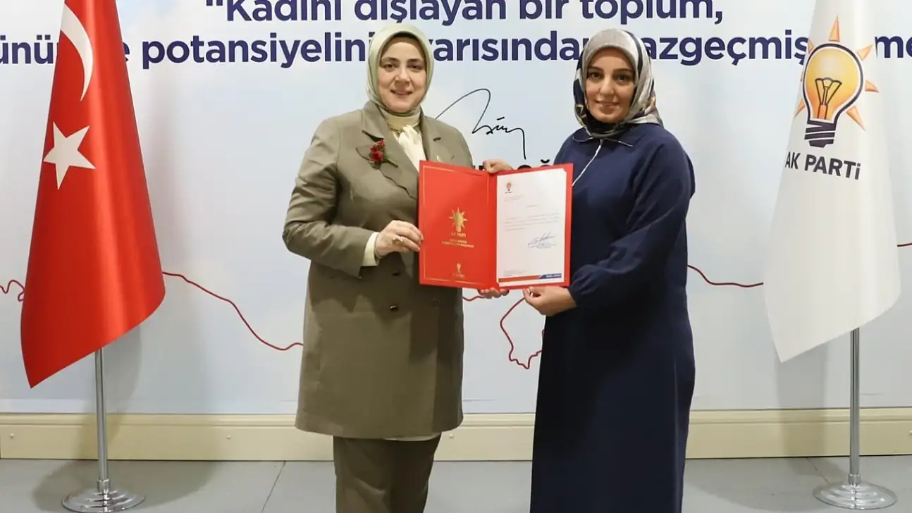 Siirt Baykan'da AK Parti Kadın Kolları Başkanı Değişti: Berivan Gülümser Göreve Başladı