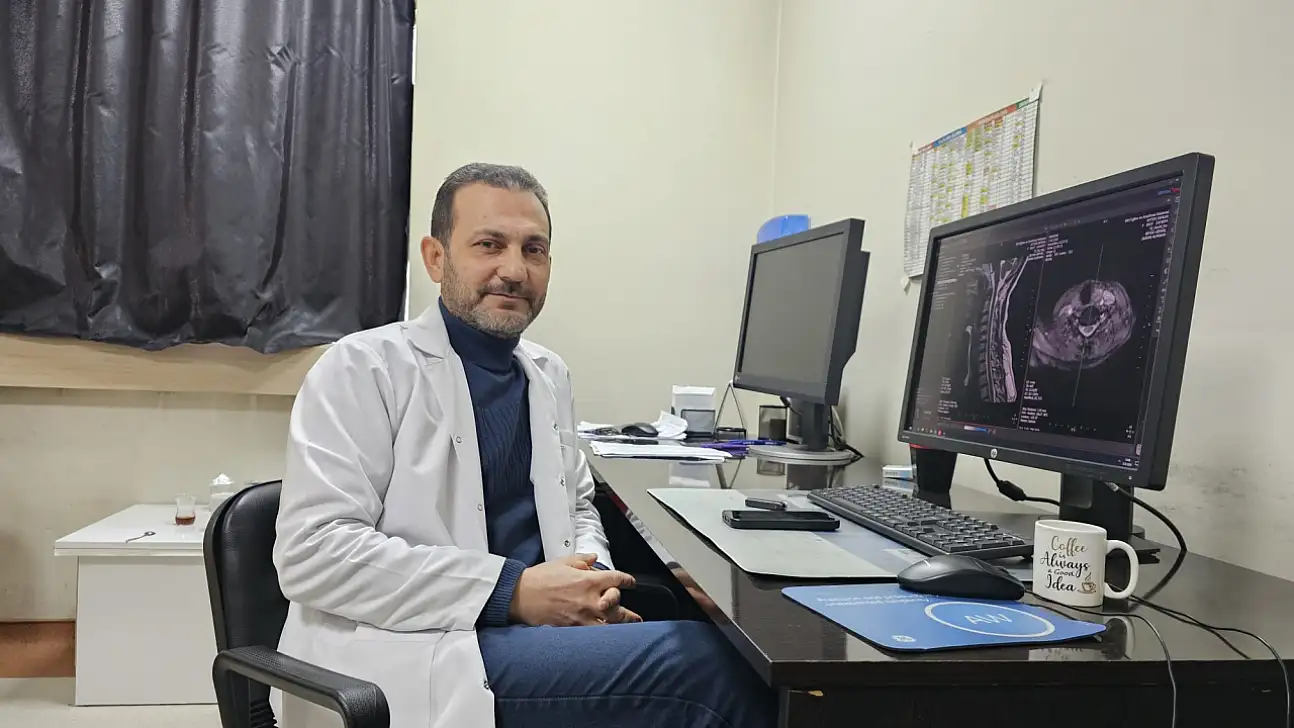 Siirt Eğitim ve Araştırma Hastanesi'nde İletişimiyle Öne Çıkan Ultrason Uzmanı