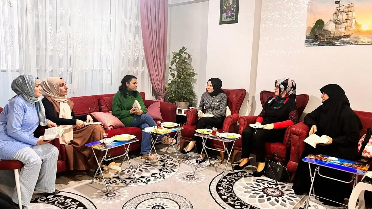 ''Siirt Geleceğe Sayfa Çeviriyor'' Projesi Aileleri Buluşturdu