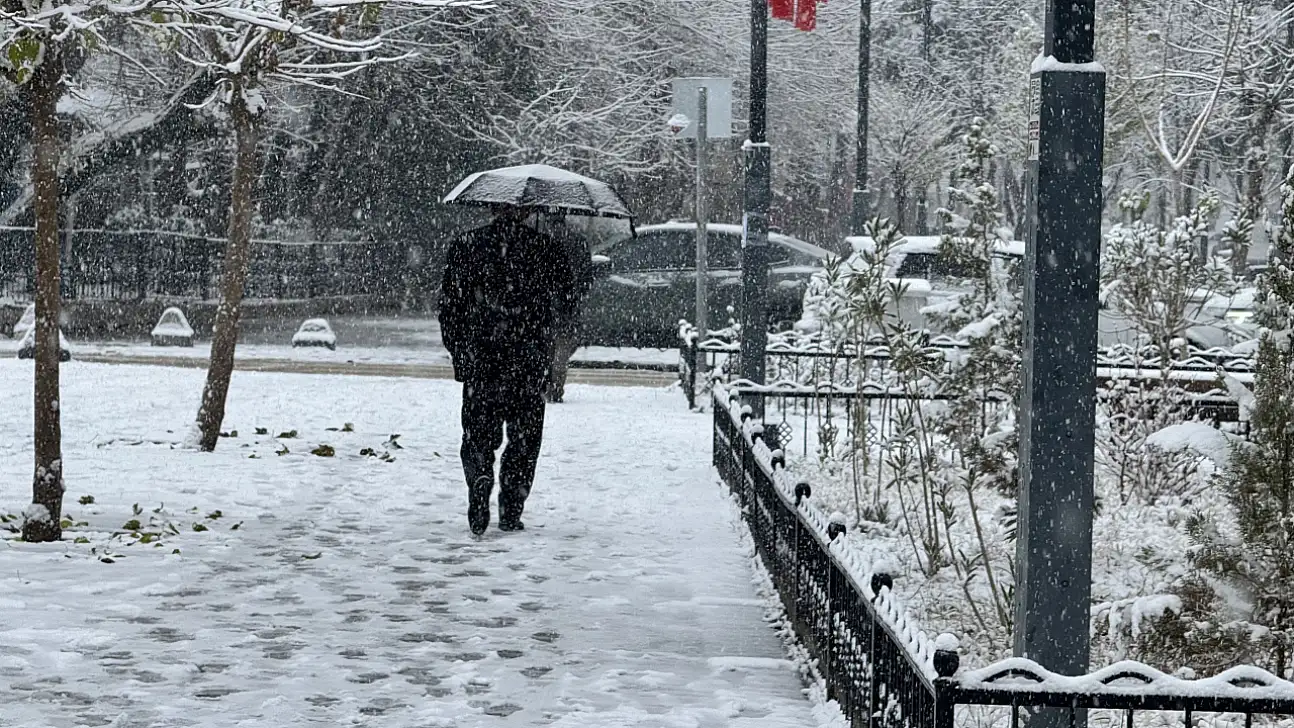 Siirt'in Eruh ilçesinde taşımalı eğitime 1 gün ara verildi