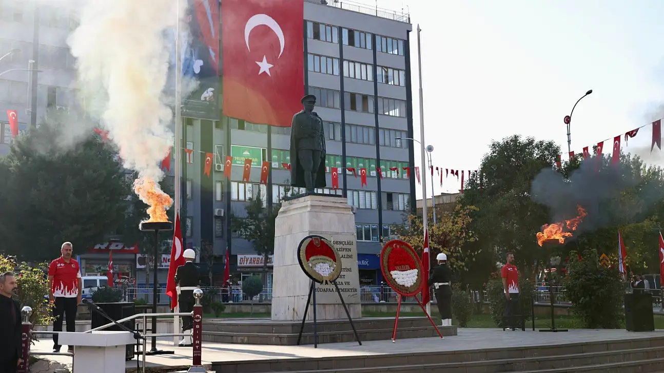 Siirt'te 10 Kasım Atatürk'ü Anma Programı Düzenlendi!