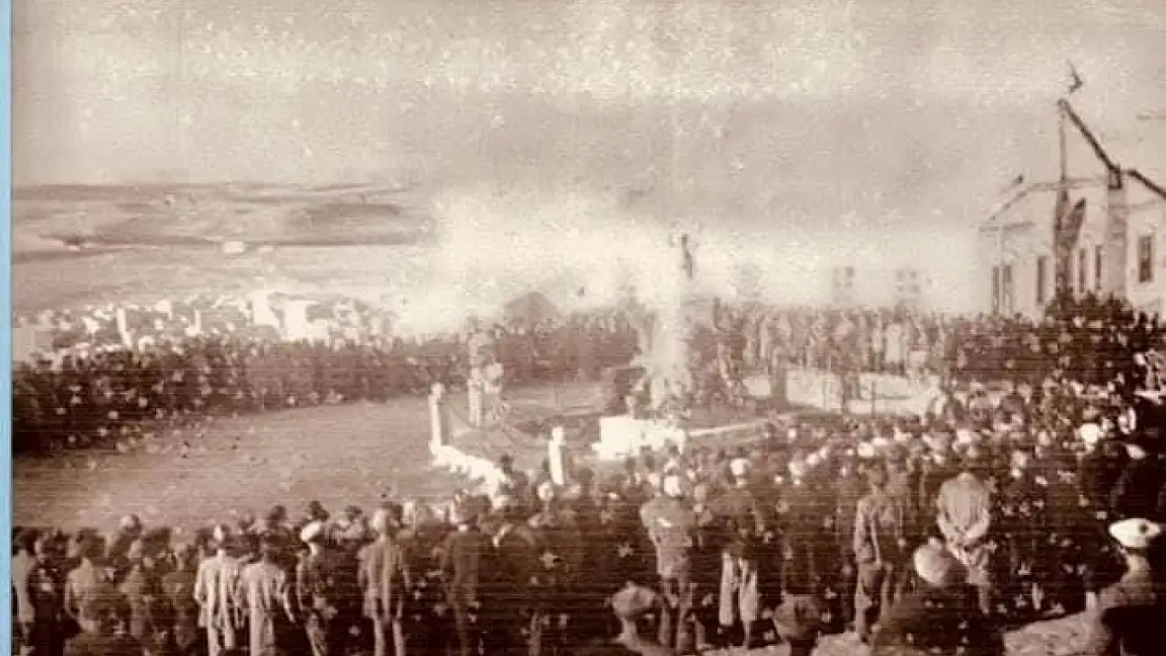 Siirt'te 1938'de Düzenlenen Atatürk'ü Anma Töreninin Fotoğrafları Ortaya Çıktı