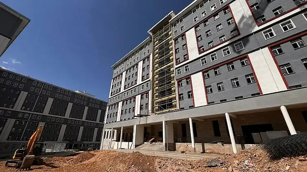 Siirt'te 2 Bin 200 Kişilik Yeni Yurdun Açılış Tarihi Belli Oldu