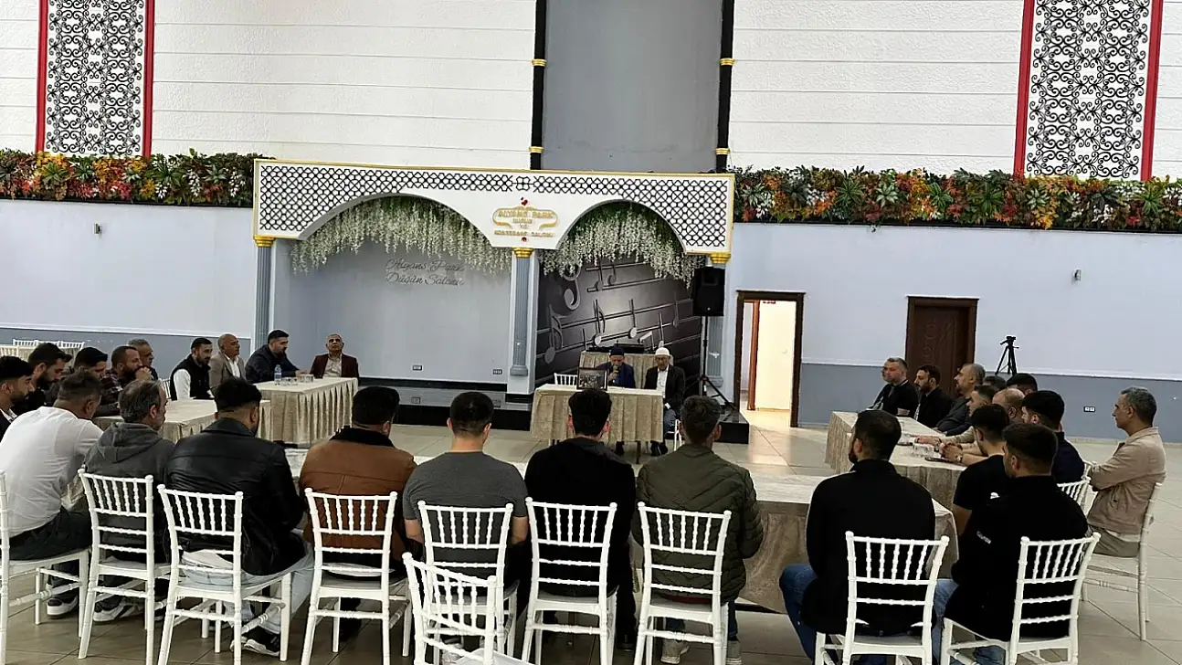 Siirtli Müzisyenler Trafik Kazasında Hayatını Kaybeden Siirtli Genci Unutmadı!