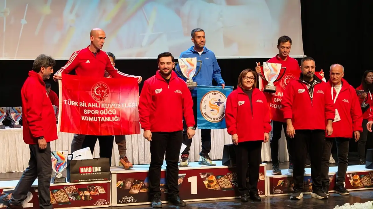 Siirtli Sporcu Gaziantep'te Yarı Maratonu Birinci Tamamladı