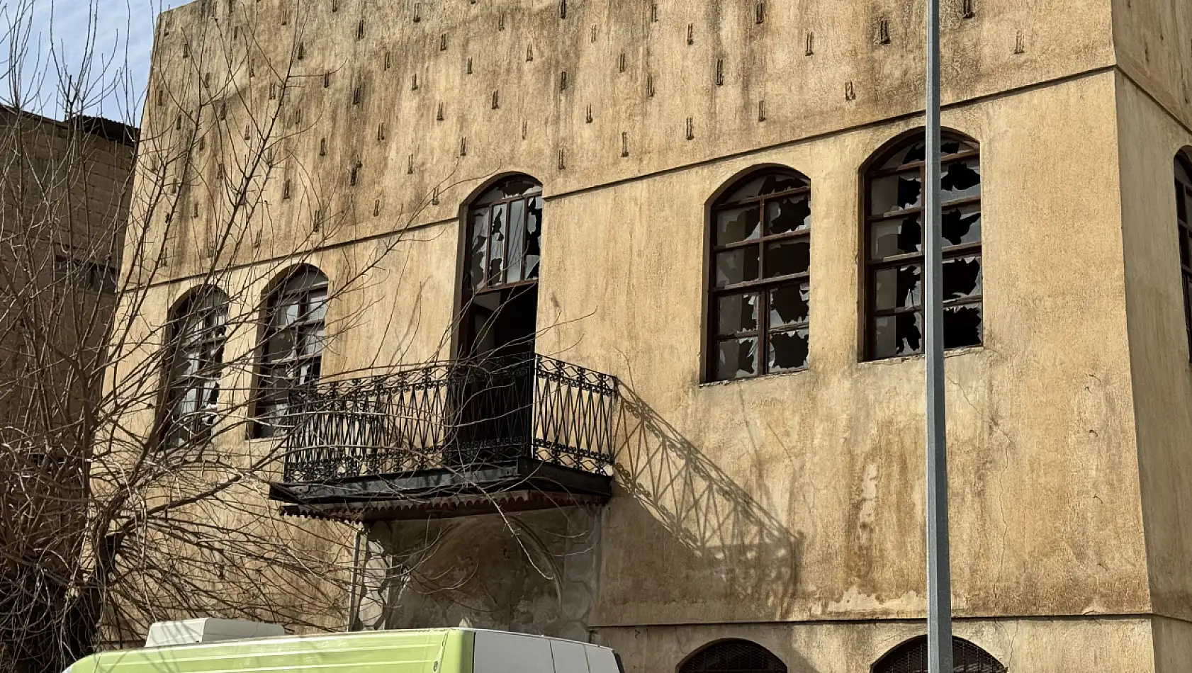 600 yıllık miras göz göre göre yok oluyor: Siirt'in Cas evleri sahipsiz