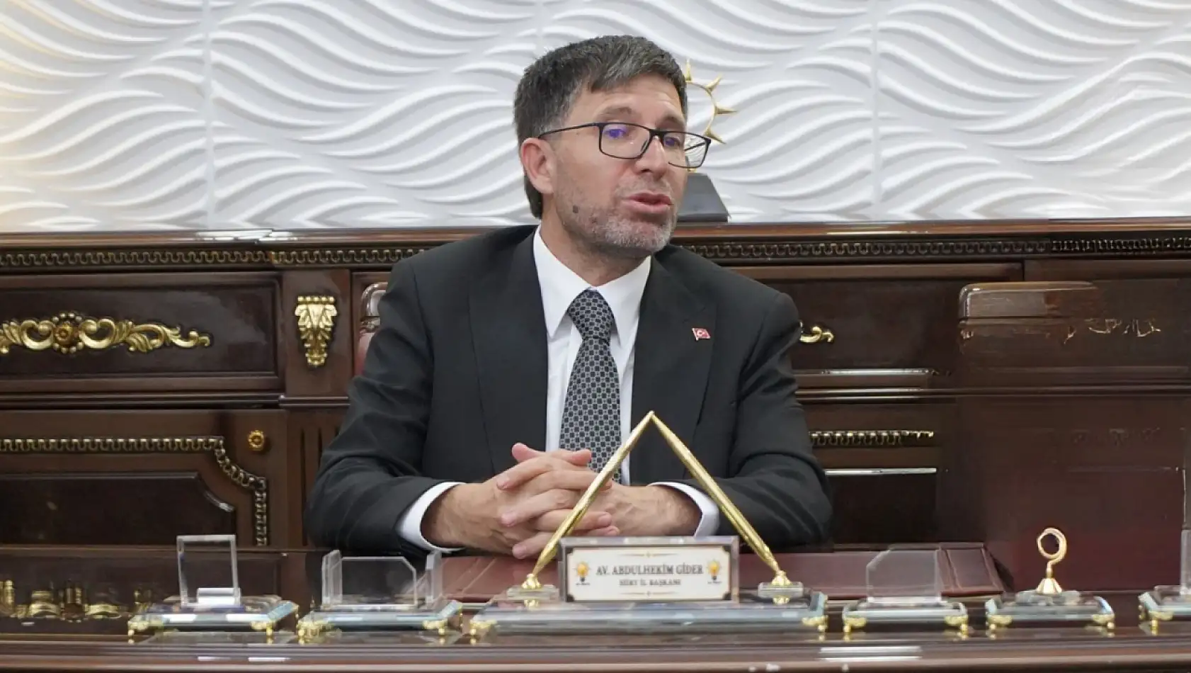 AK Parti Siirt İl Yönetiminde Kritik Gün: Gider Listeyi Ankara'da Sunacak, Yeni Yönetim Genel Merkezle Koordineli Belirlenecek