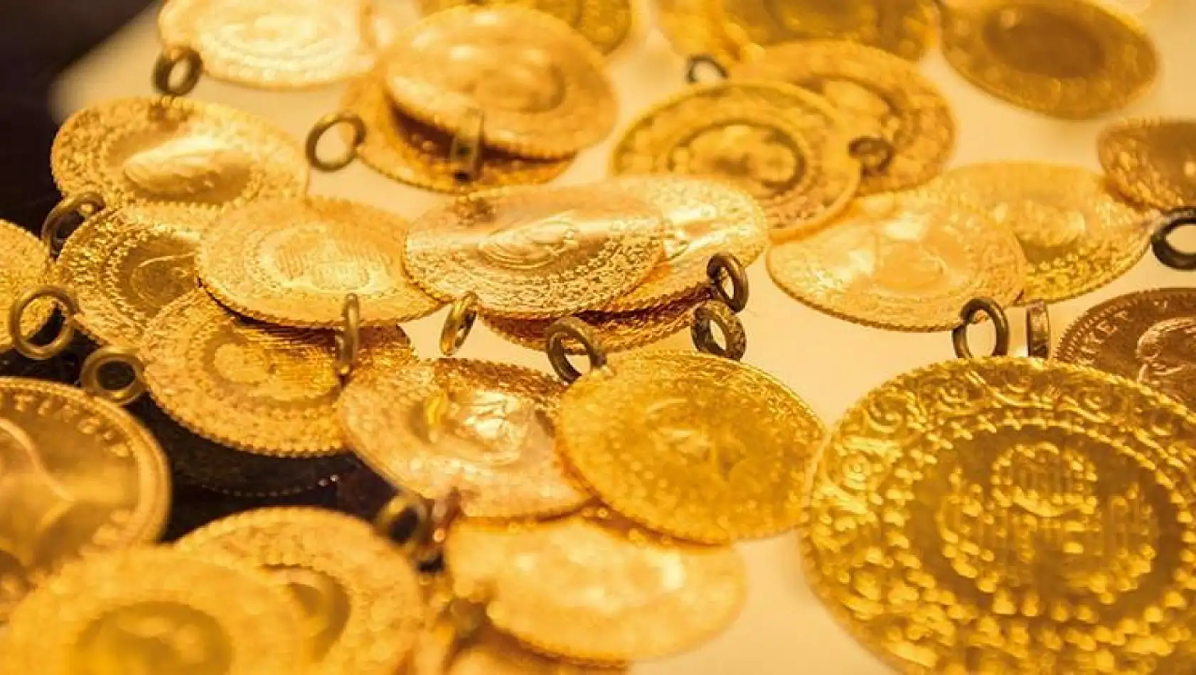 Altın fiyatları rekor kırdı: Piyasada tarihi zirveler görüldü