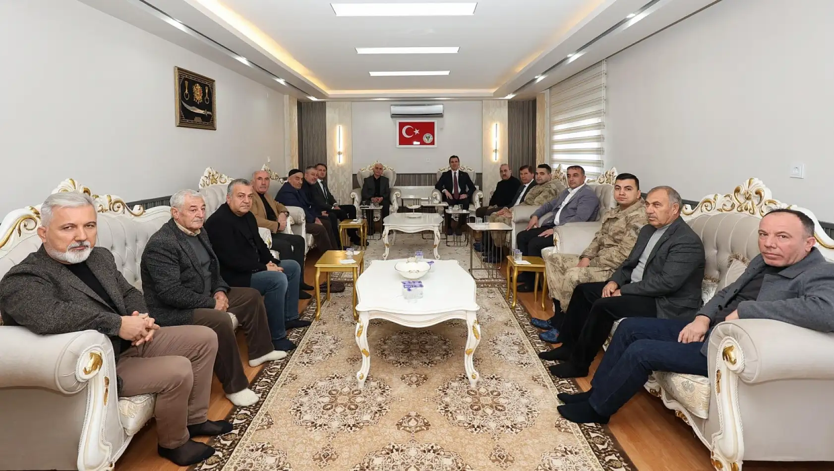 Bitlis Valisi Karakaya'dan Atabağı Belediye Başkanı Lale'ye ziyaret