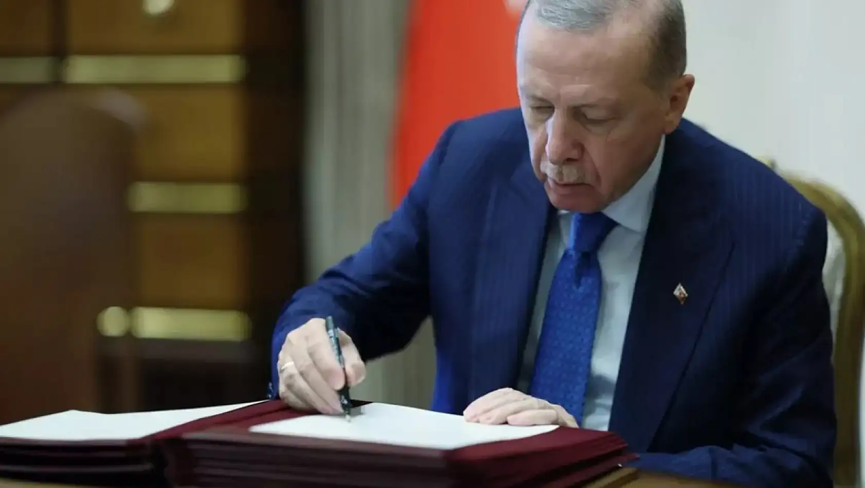 Cumhurbaşkanı Erdoğan'ın atama kararları Resmi Gazete'de: İller Bankası Genel Müdürü değişti, MSB'de kritik göreve yeni isim