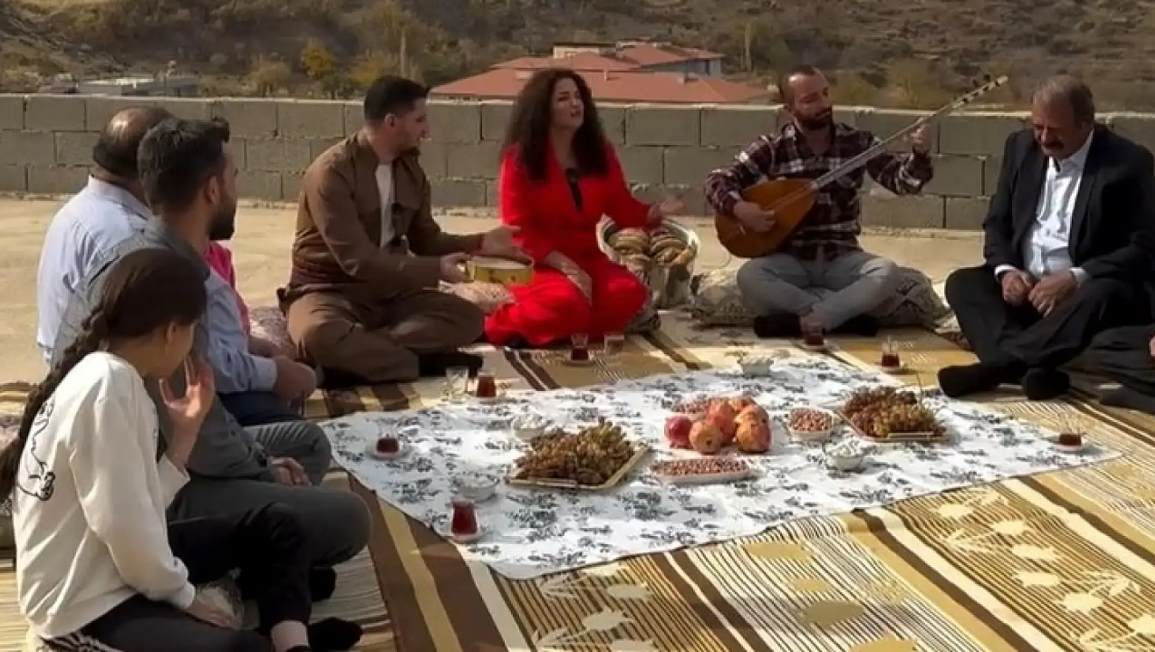 Deniz Toprak memleketinde: Siirt'in lezzetleri ve ezgileri Kanal 7'de