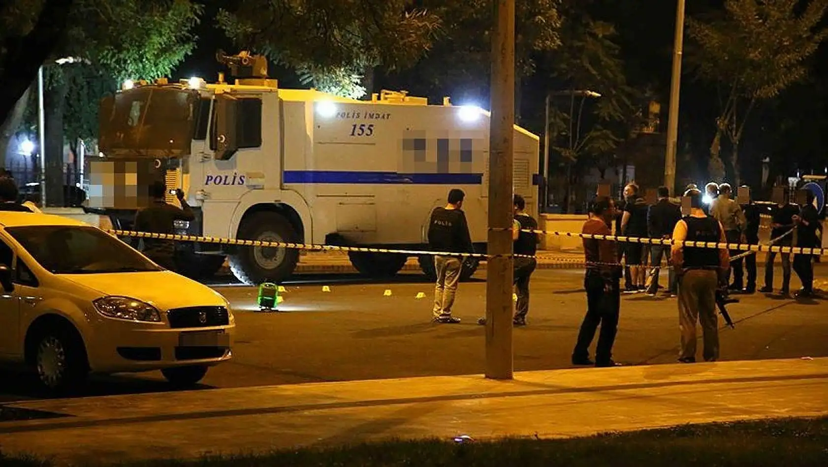 Diyarbakır'da polise silahlı saldırı: 4 kişi gözaltına alındı