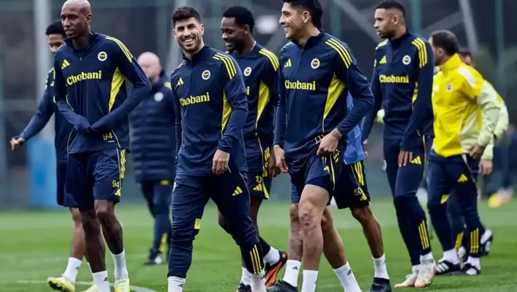 Fenerbahçe'nin Viktoria Plzen Maçı Kadrosu Açıklandı