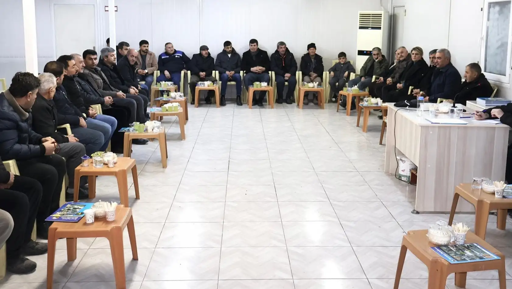 Kurtalan Belediyesi Yenidoğan Mahallesi'nde mahalle buluşması düzenledi