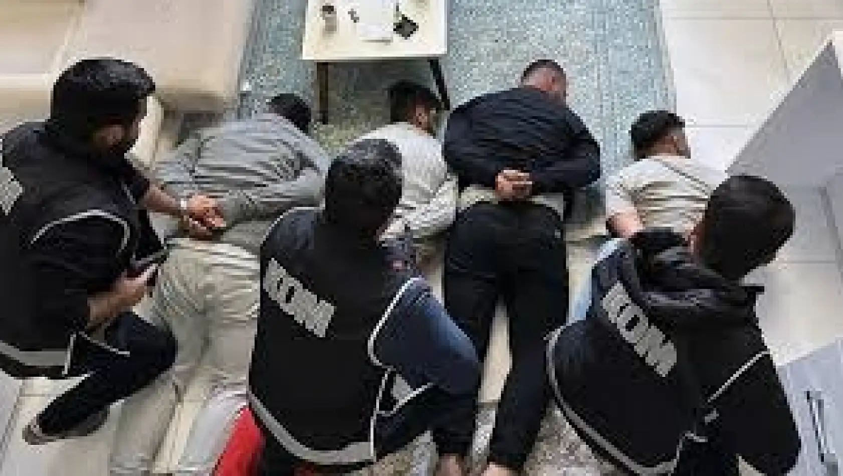 Liderliğini Siirtli ismin yaptığı suç örgütüne operasyon