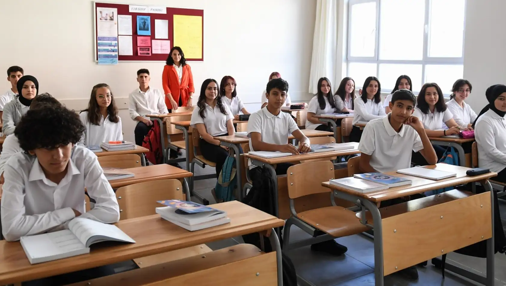 MEB'den Dijital Mesleki Rehberlik Hamlesi: Ortaokul ve Liselere Uygulama Başlıyor
