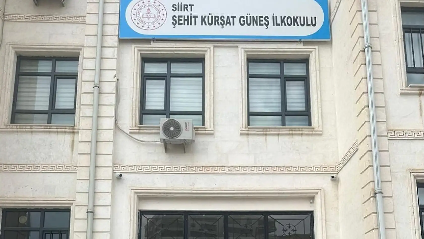 Siirt Şehit Kürşat Güneş İlkokulu'nda Velilerin Desteğiyle Eğitim Ortamı Yenilendi