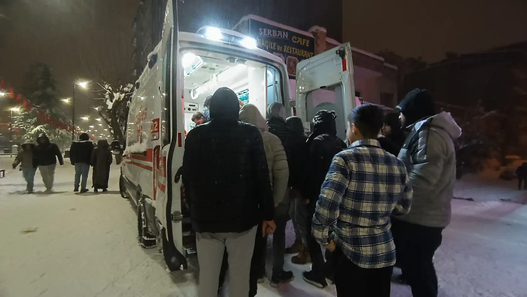 Siirt'te buzlanma kazaları arttı: 3 günde 100'ün üzerinde yaralı hastaneye başvurdu