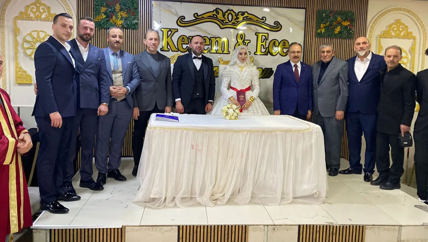 Siirt'te Işıktaş ve Harman Ailelerinin Mutlu Günü