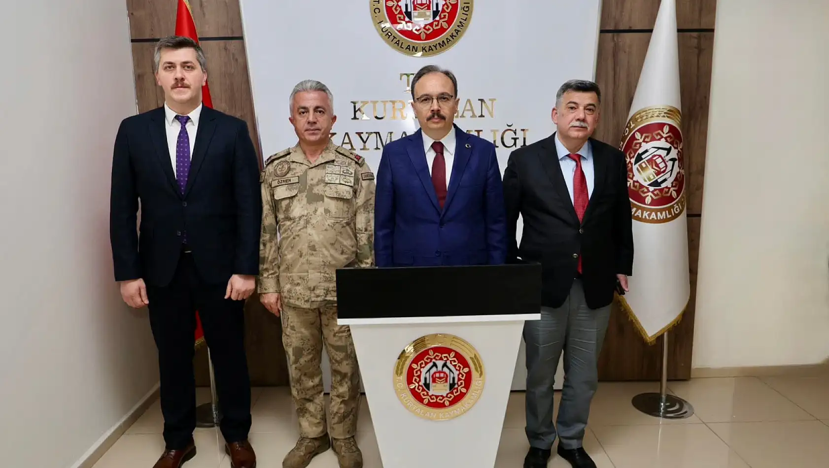 Siirt Valisi Dr. Kemal Kızılkaya Kurtalan Kaymakamlığı'nı ziyaret etti