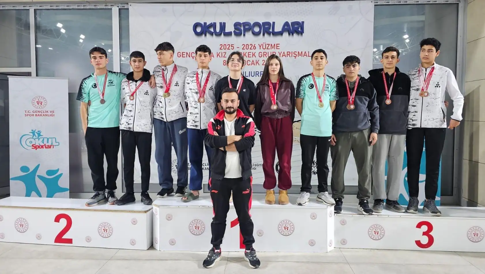 Siirtli yüzücülerden grup müsabakalarında büyük başarı