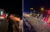 Siirt'te direksiyon başında uyuyan kamyon sürücüsü devrilen araçla yaralandı