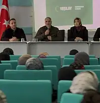 AK Parti Siirt İl Kadın Kolları'ndan bağımlılıkla mücadele semineri