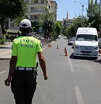 Araç Sahiplerine Müjde! Trafik Polisi Artık Aparatlar İçin Ceza Yazamayacak