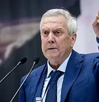 Aziz Yıldırım o isimleri hedef  alarak çok sert konuştu