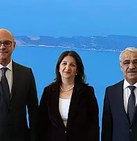 DEM Parti İmralı Heyeti, Abdullah Öcalan ile Görüşmek Üzere Yola Çıktı