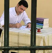 Demirtaş Çerçeve Yasadan Yararlanacak Mı? Bakan Gürlek'ten Dikkat Çeken Açıklama