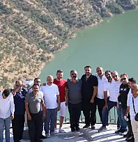 Doğu ve Güneydoğu Eczane Teknisyenleri Siirt'te Buluştu