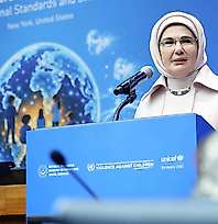 Emine Erdoğan BM'de Çocuklar İçin Güvenli Dijital Sistemler Çağrısı Yaptı
