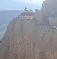 Eruh'ta Kayalıklarda Mahsur Kalan Küçükbaş Hayvanlar 9 Gün Sonra Kurtarıldı