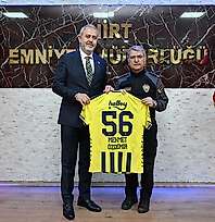 Fenerbahçe Yöneticisi Mehmet Aydın'dan Siirt Emniyet Müdürü Özdemir'e Ziyaret