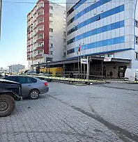 Hastane önünde silahlı kavga: 1 ölü, 4 yaralı