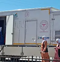 KETEM mobil mamografi aracı Pervari'nin Doğan Köyü'nde kadınların hizmetinde