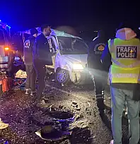 Mardin'de 3 Aracın Karıştığı Feci Kazada 4 Kişi Öldü 5 Kişi Yaralandı