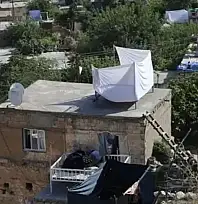 Mardin'de Damda Uyuyan 12 Yaşındaki Kız Çocuğu Silahla Yaralandı