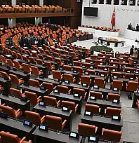 Meclis'te Dengeler Değişti: CHP Beşinci Parti Konumuna Geriledi
