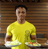 Nijerya'dan Siirt'e Uzanan Yolculuk! Çalışarak Okuyan Micheal'ın Hikâyesi