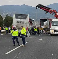 Osmaniye'de yolcu otobüsü tıra çarptı: 6 ölü, 11 yaralı