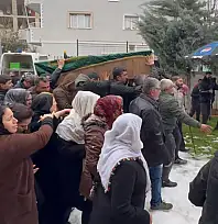 Selim Sadak İdil'de toprağa verildi