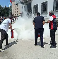Siirt Ağız ve Diş Sağlığı Merkezi'nde Yangın Tatbikatı Gerçekleştirildi