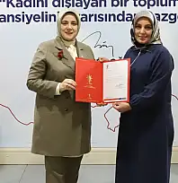 Siirt Baykan'da AK Parti Kadın Kolları Başkanı Değişti: Berivan Gülümser Göreve Başladı